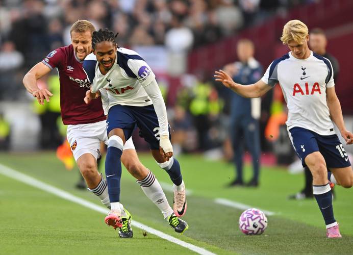 每体：巴萨关注外租门将雅科比什维利，他有望成为巴萨二号守门员（每体：巴萨盯上外租门将雅科比什维利，或将出任球队二号门将）