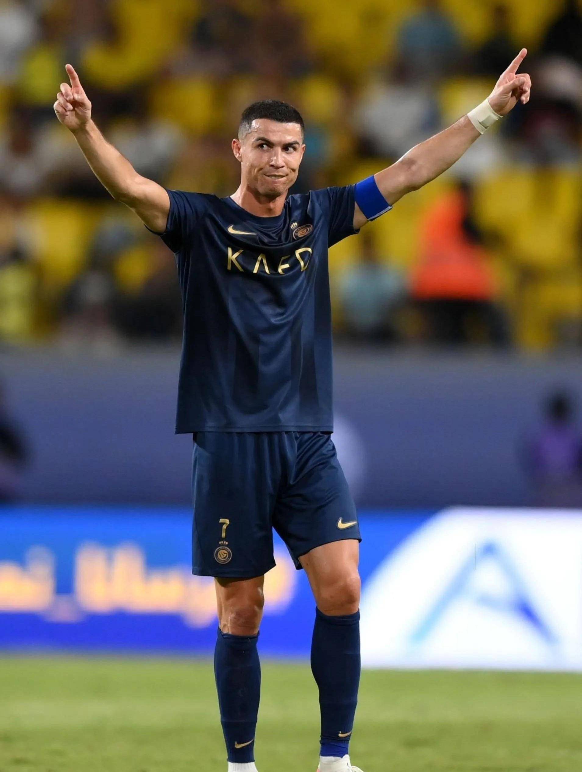 斯凯奇官宣！恩比德首代签名鞋SKX JE1正式亮相（斯凯奇正式发布恩比德首款签名鞋 SKX JE1）