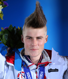 奥斯卡报平安：感谢球迷们的祝福和留言，我没事的（奥斯卡报平安：感谢球迷关心与留言，我一切安好）