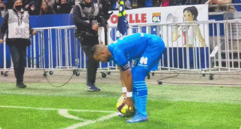 齐沃：踢完凯拉特后我对球队的训话？今晚我们会看到有没有效