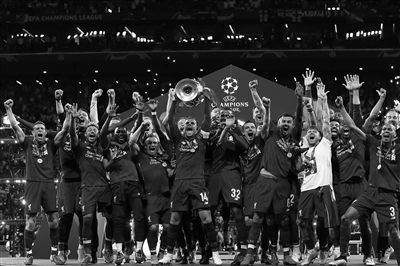 小众抽象比赛！里尔4-3欧塞尔一役出现4红1点1乌龙，下半场6球（疯狂神剧本：里尔4-3欧塞尔，4红牌+1点球+1乌龙，下半场轰入6球）