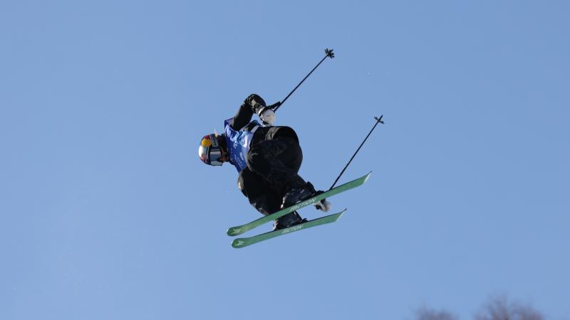 巴黎人报：普拉蒂尼起诉FIFA前高层，指控其发表对自己的指责（巴黎人报：普拉蒂尼起诉前FIFA高层，称其曾公开指责自己）