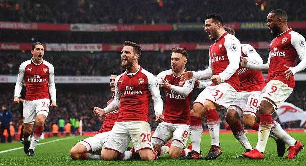 自威廉以来，埃斯特旺是首位连续3场欧冠进球的切尔西球员（埃斯特旺成为切尔西队自威廉之后首位在欧冠连续三场破门的球员）