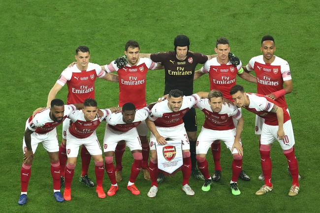 混团世界杯爆大冷！世界第一丢大分，国乒男单连败，4强队伍出炉（混团世界杯大冷门：世界第一遭重创，国乒男单连败，四强正式出炉）