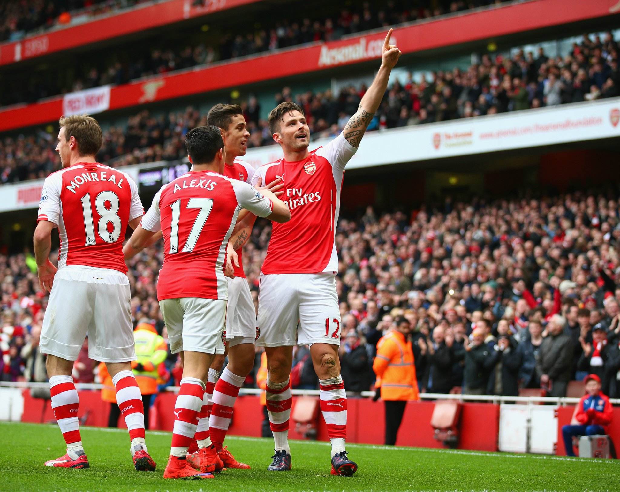 图片报：米兰对金玟哉感兴趣，在今夏就曾观察过他（图片报：米兰有意金玟哉，今夏已派人考察）