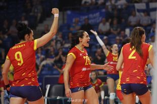 中超赛程更新：关注榜首之争,（中超最新赛程出炉：聚焦榜首大战）