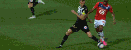 以全新视角回顾AC米兰对阵罗马的比赛📽️🔴⚫