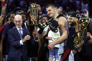 每体：众多欧洲球队有意王钰栋，最终目的地可能是英超或德甲（每体：欧洲多队竞逐王钰栋，或将转投英超或德甲）