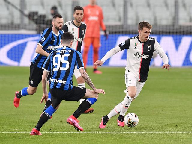 海港vs首尔：2外援PK4外援，蒯纪闻、张琳芃先发，林加德出战（海港对阵首尔：2外援迎战4外援，蒯纪闻张琳芃首发，林加德登场）