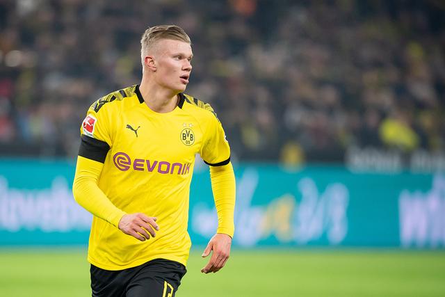 德天空：法兰克福中场乌尊肌肉受伤，预计12月欧冠踢巴萨复出（德媒：法兰克福中场乌尊肌肉受伤，预计12月欧冠战巴萨复出）